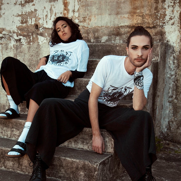 IN PRAISE OF SHADOWS SPORTS T