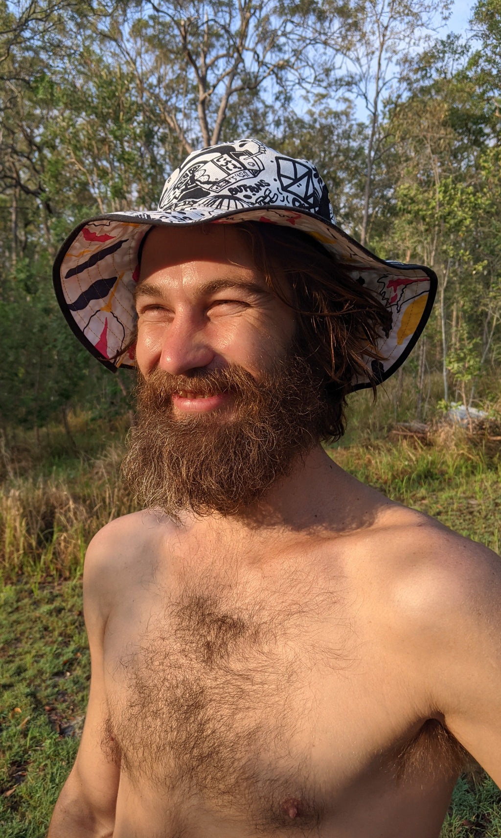 GNK REVERSIBLE BUCKET HAT