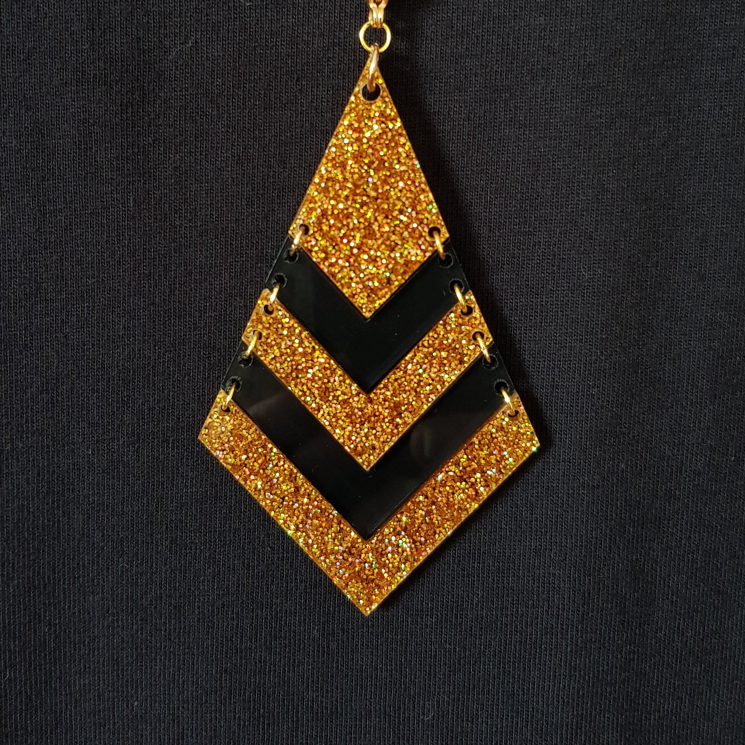 PYRAMIDE GOLD DIAMOND EARRINGS