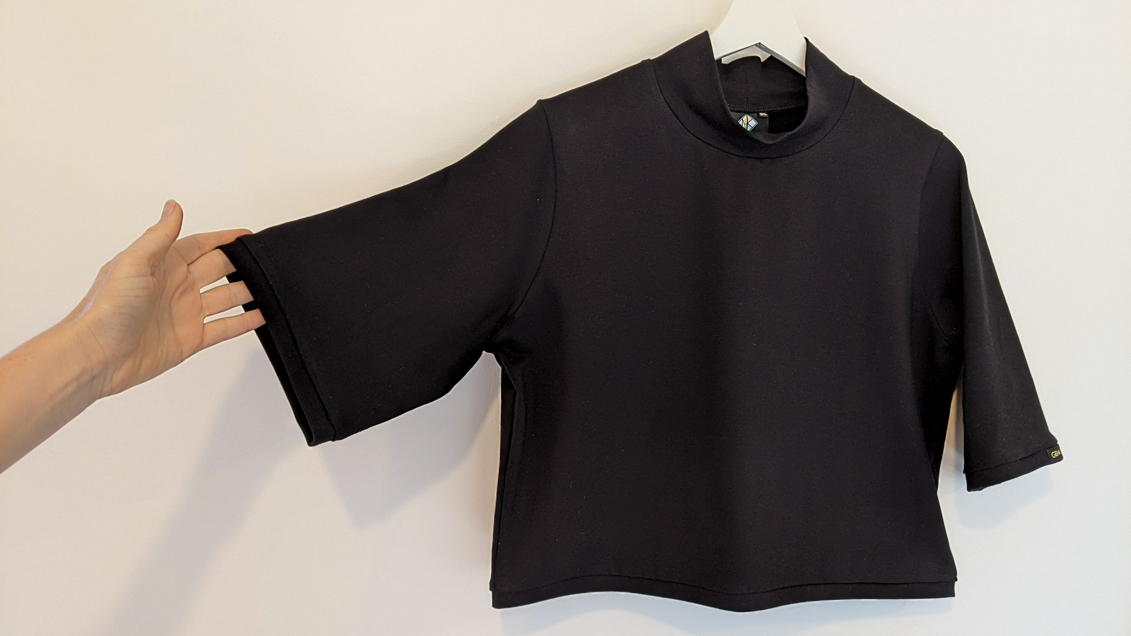 ORGANIC CROPPED SKIVVY with HALF SLEEVE