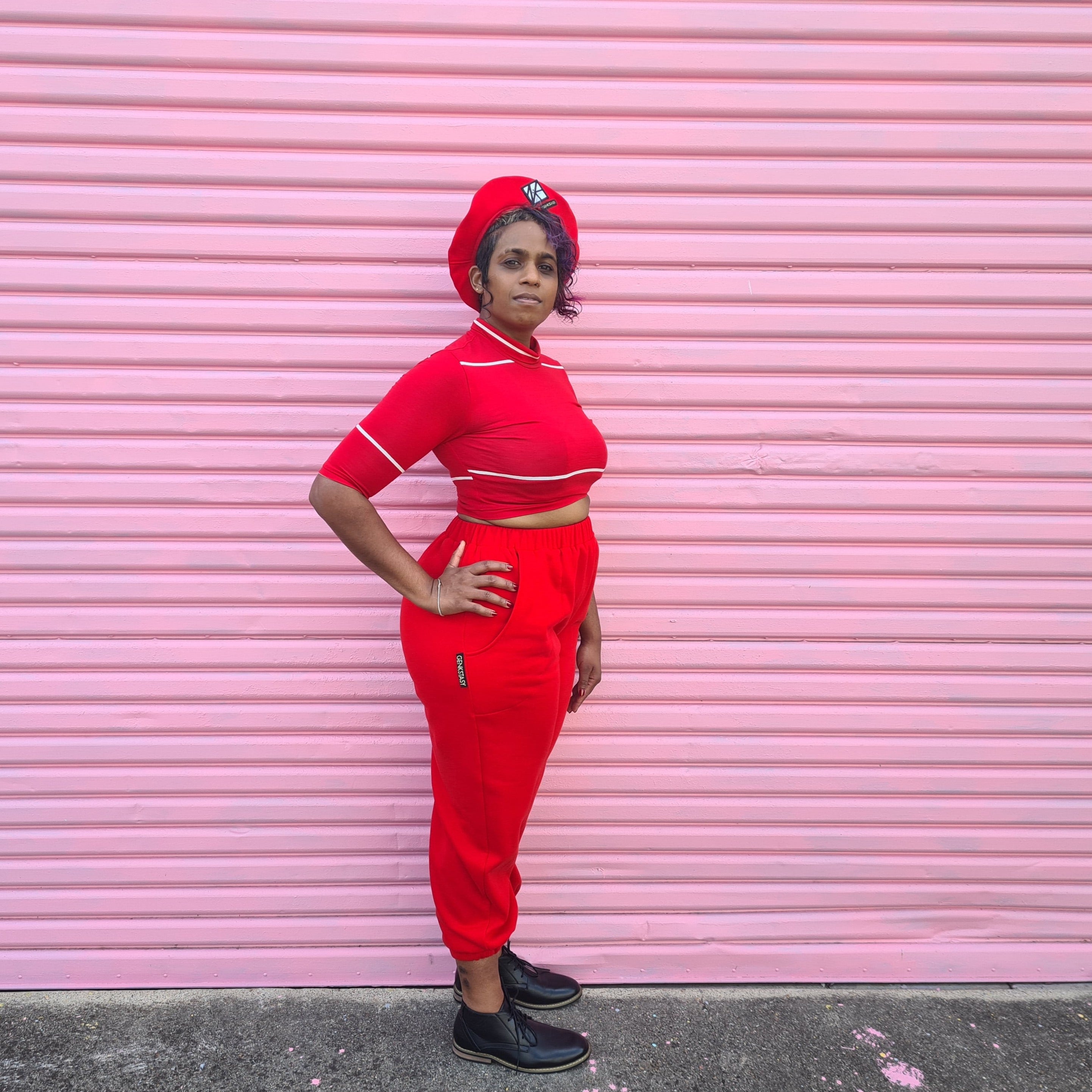 FIERCE PRIDE SWEATS RED