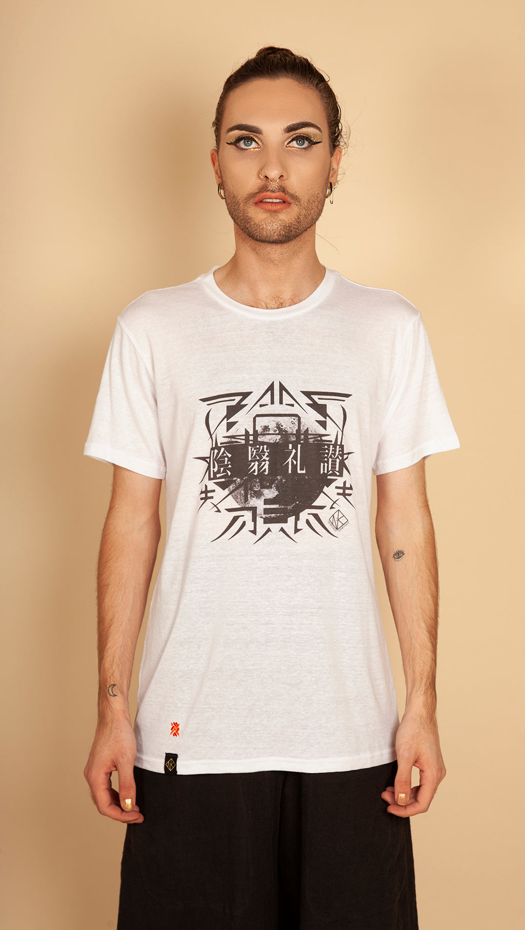 IN PRAISE OF SHADOWS SPORTS T