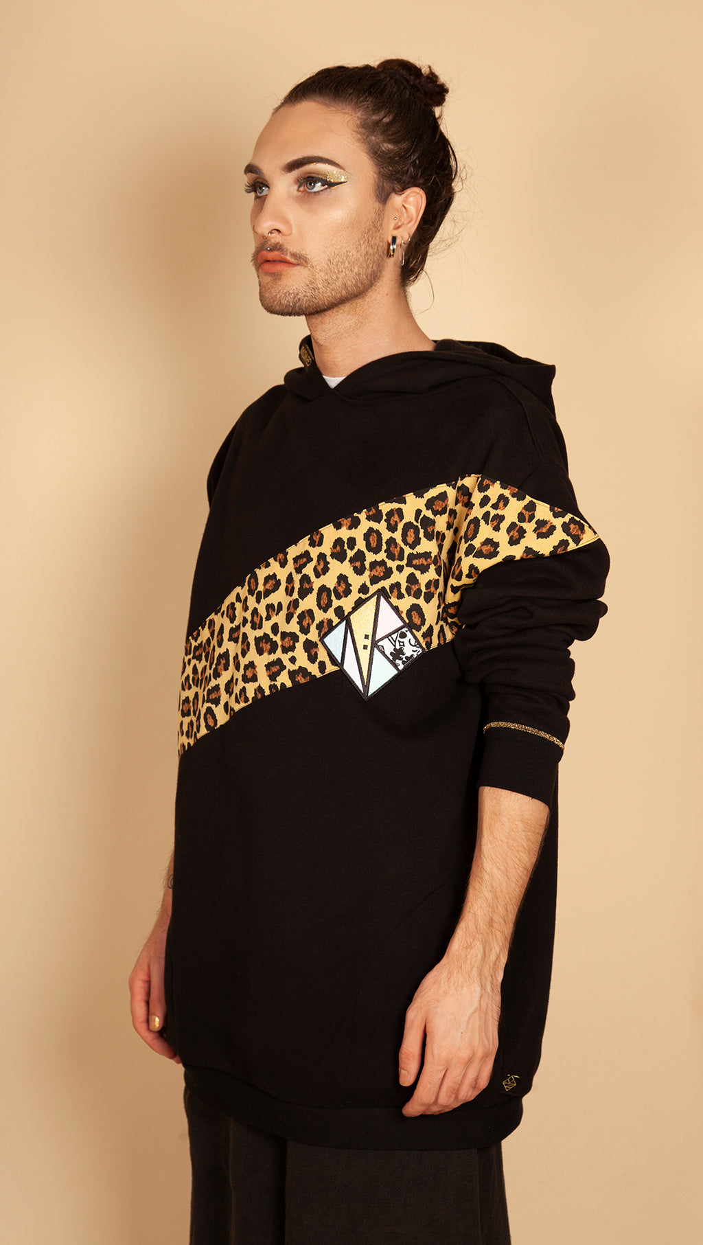 SEKHMET HEALER HOODIE