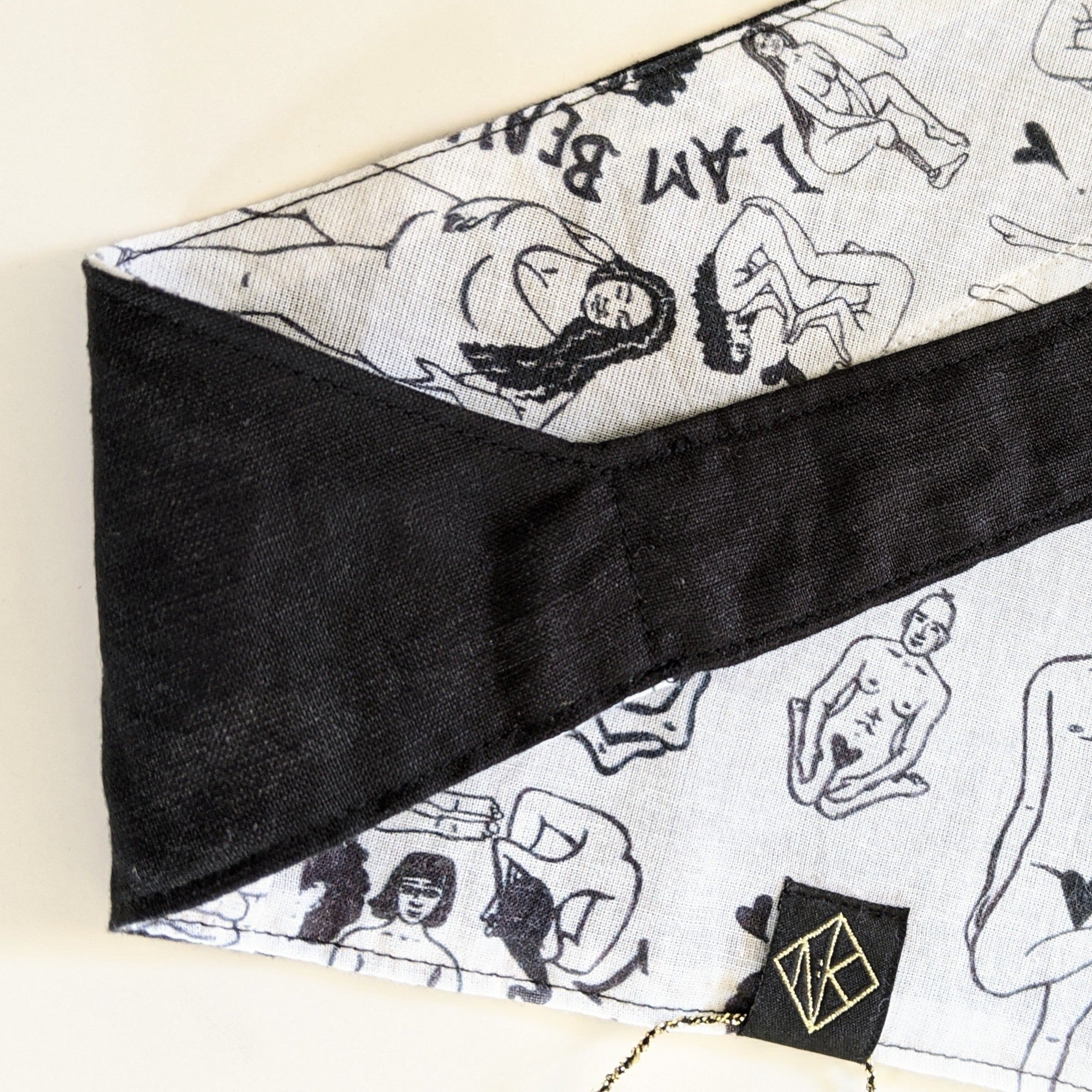 BEAUTIFUL PLEASURES SCARF - KERCHEIF