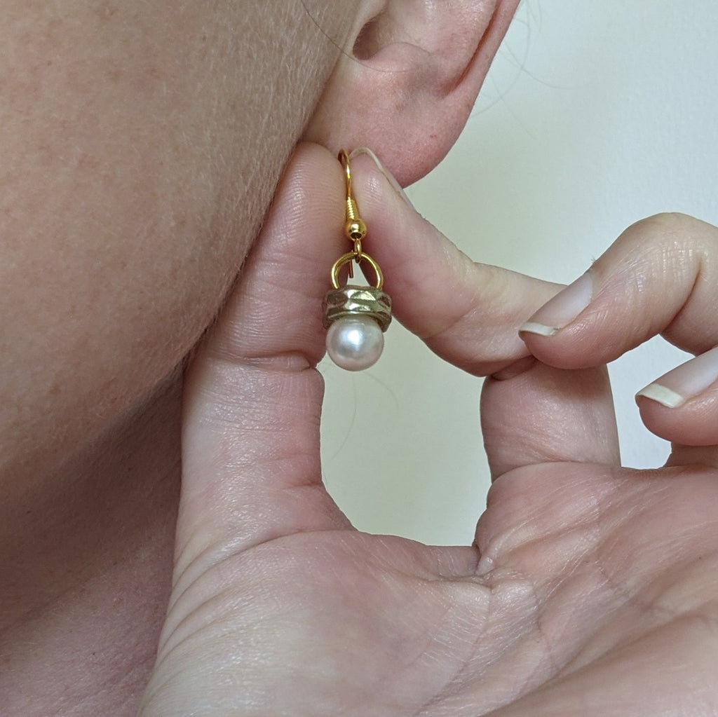 GNK PEARL EARRINGS